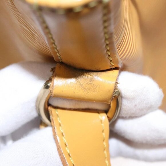 LOUIS VUITTON Epi Petit Noe Shoulder Bag Yellow - Picture 11 of 15